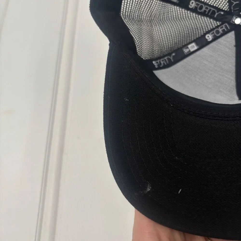 Women's New Era Black New Orleans Saints McGee Trucker 9FORTY Adjustable Hat - Picture 7 of 9